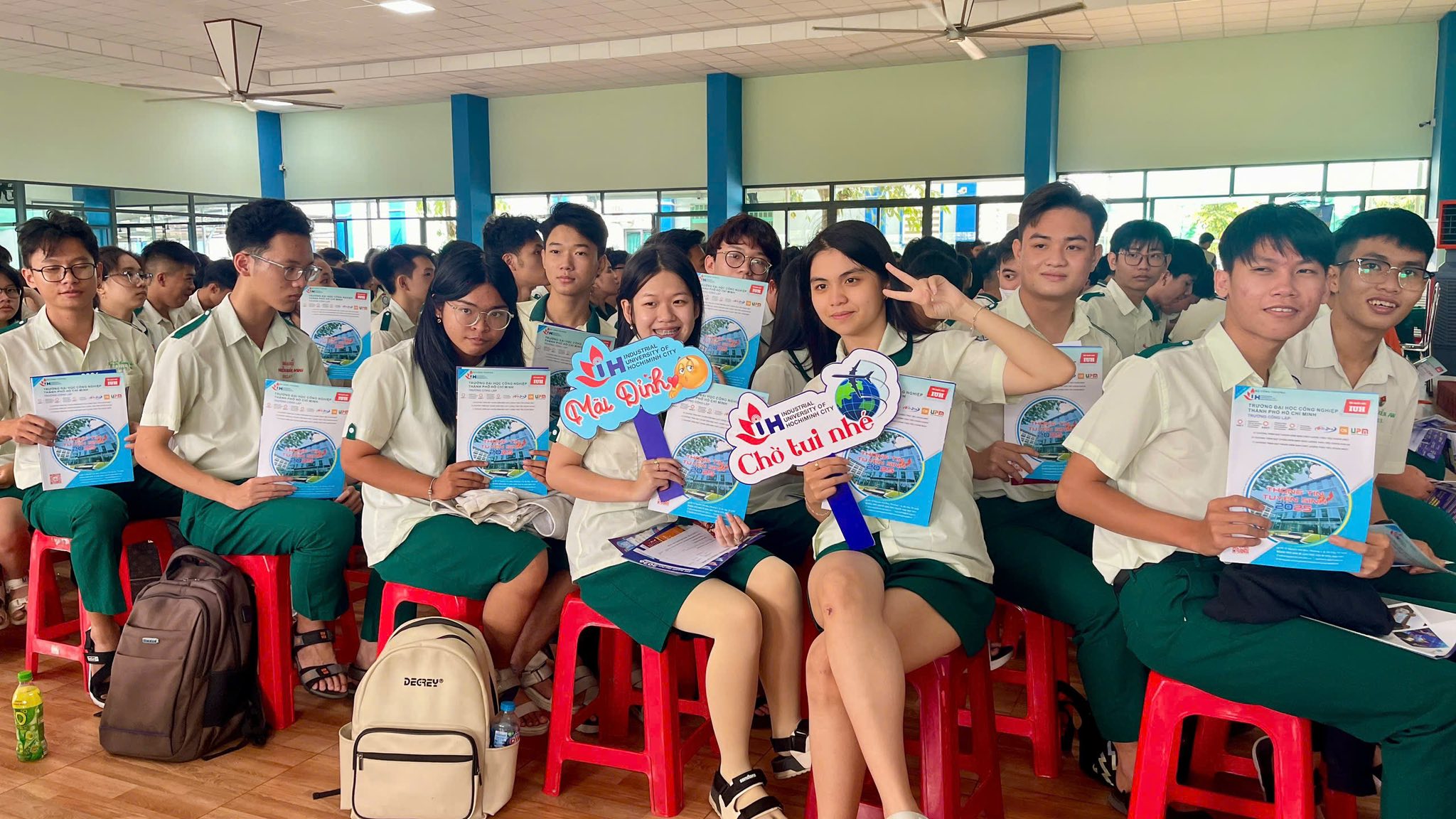 Định Hướng Nghề Nghiệp và Lựa Chọn Ngành Học Phù Hợp: Cơ Hội Sáng Tạo Tương Lai Ngày 11/11 Tây Ninh